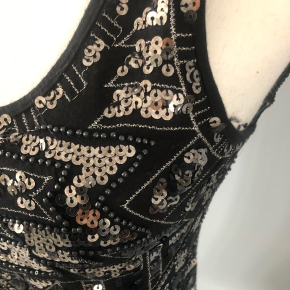 EXPRESS SEQUIN TANK SIZE SMALL With a scoop neck - Picture 2 of 5